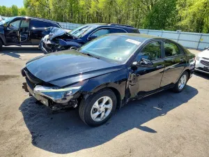 Hyundai Elantra 2.0L 4 2023