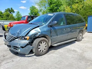 Chrysler Town & Country 3.8L 6 2005