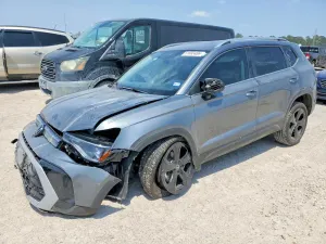 Volkswagen Taos 1.5L 4 2025