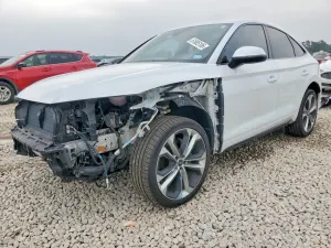Audi Q5 2.0L 4 2023