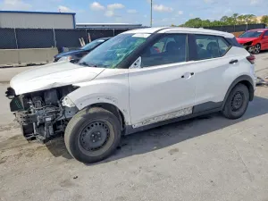 Nissan Kicks 1.6L 4 2021