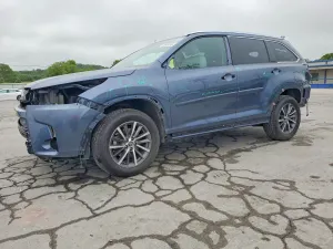 Toyota Highlander 3.5L 6 2018