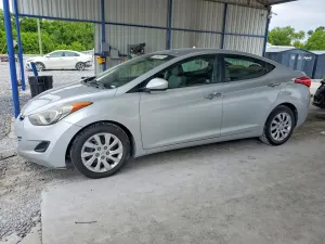Hyundai Elantra 1.8L 4 2013