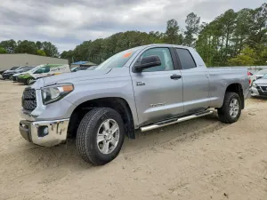 Toyota Tundra 5.7L 8 2021