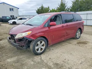 Toyota Sienna 3.5L 6 2011
