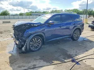 Nissan Pathfinder 3.5L 6 2022