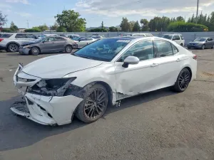 Toyota Camry 2.5L 4 2023