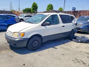 Toyota Sienna 3.0L 6 2003