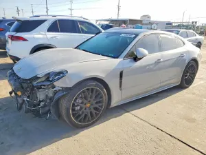 Porsche Panamera 3.0L 6 2018
