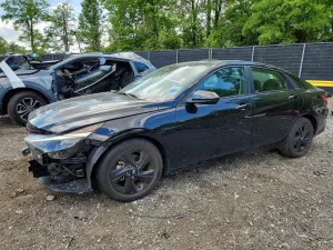 Hyundai Elantra 2.0L 4 2021