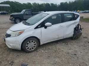 Nissan Versa 2016