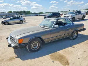 Mercedes-Benz 380 3.8L 8 1984