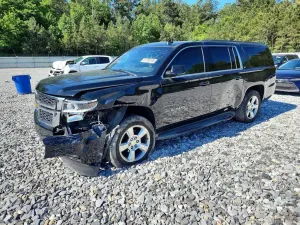 Chevrolet Suburban 5.3L 8 2015