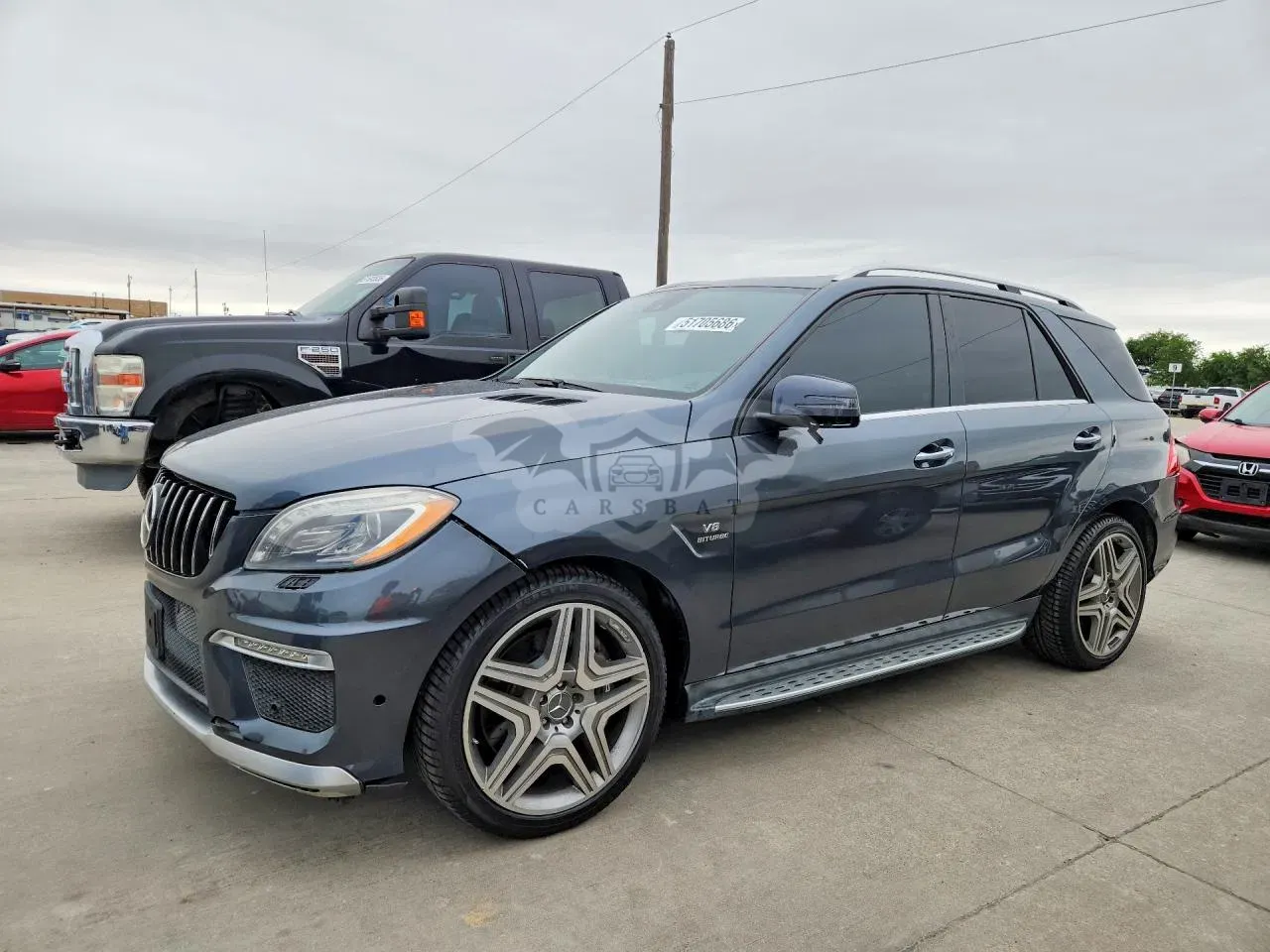Mercedes-Benz ML 5.5L 8 2013