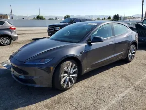 Tesla Model 3 2025