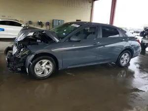 Hyundai Elantra 2.0L 4 2026