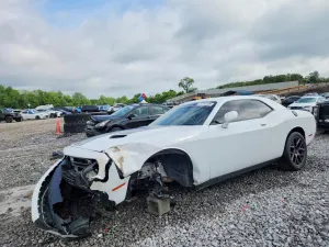 Dodge Challenger 5.7L 8 2017