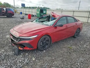 Hyundai Elantra 2.0L 4 2026