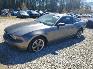 Ford Mustang 3.7L 6 2011