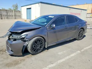 Toyota Camry 2.5L 4 2020