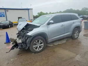 Toyota Highlander 3.5L 6 2014