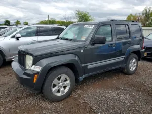 Jeep Liberty 3.7L 6 2011