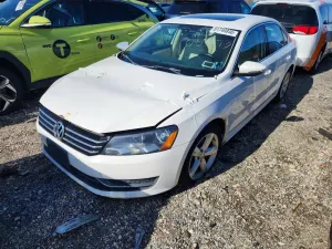 Volkswagen Passat 2.5L 5 2012