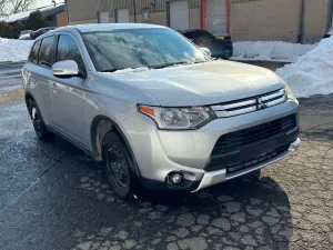Mitsubishi Outlander 2.4L 4 2015