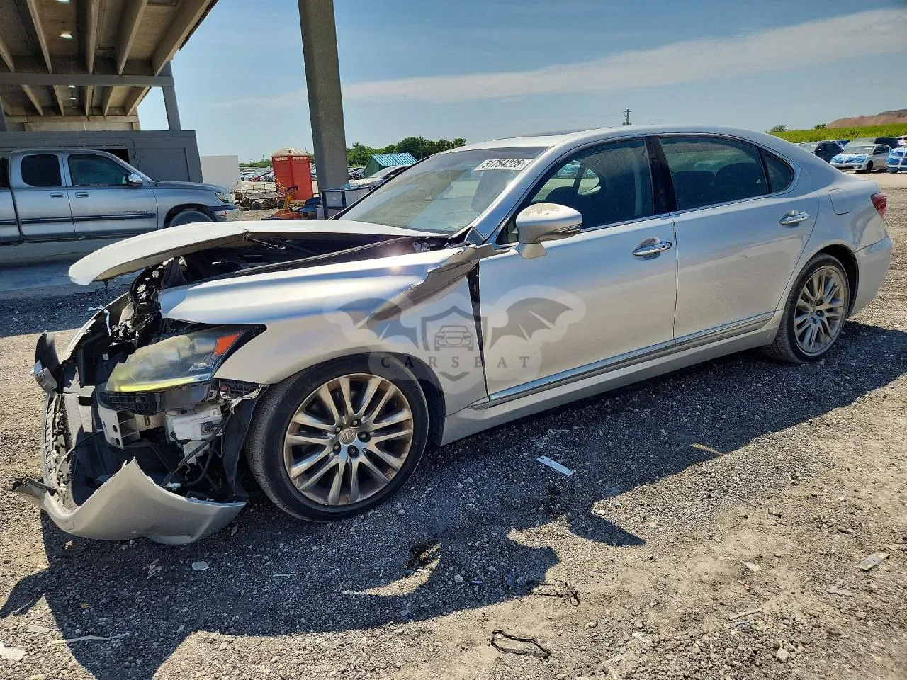 Lexus LS 4.6L 8 2013