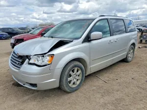 Chrysler Town & Country 3.8L 6 2010