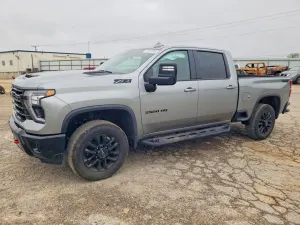 Chevrolet Silverado 1500 6.6L 8 2025