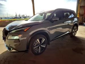 Nissan Rogue 2.5L 4 2021