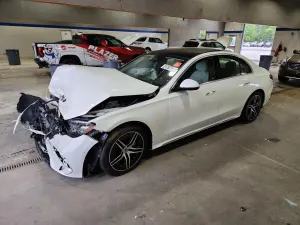 Mercedes-Benz E 2.0L 4 2025