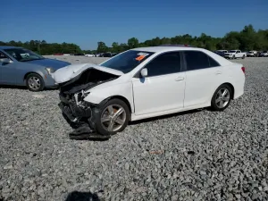 Toyota Camry L 2.5L 4 2014