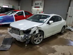 Acura ILX 2.0L 4 2013