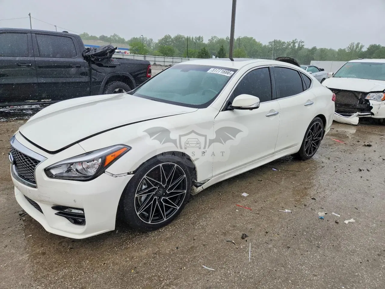 Infiniti Q70 3.7L 6 2015