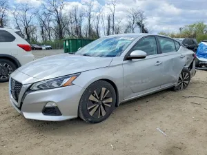 Nissan Altima 2.5L 4 2021