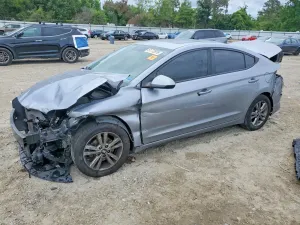 Hyundai Elantra 2.0L 4 2017