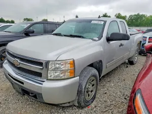 Chevrolet Silverado 1500 4.8L 8 2011