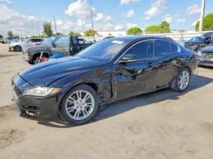 Jaguar XE 2.0L 4 2017