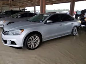 Volkswagen Passat 2.0L 4 2019