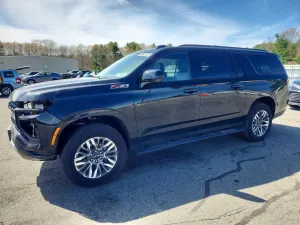Chevrolet Suburban 5.3L 8 2025