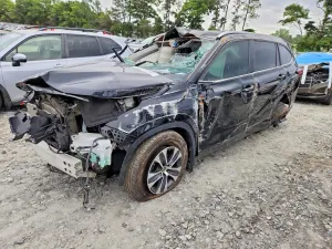 Toyota Highlander 2.4L 4 2023
