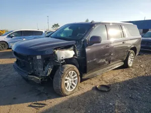 Chevrolet Suburban 5.3L 8 2023