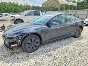 Tesla Model 3 2025