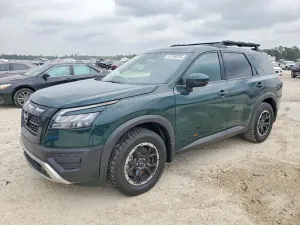 Nissan Pathfinder 3.5L 6 2025