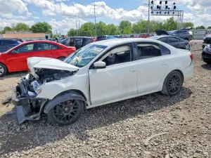 Volkswagen Jetta 2.0L 4 2014