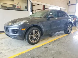 Porsche Macan 2.0L 4 2018