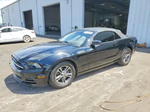 Ford Mustang 3.7L 6 2014