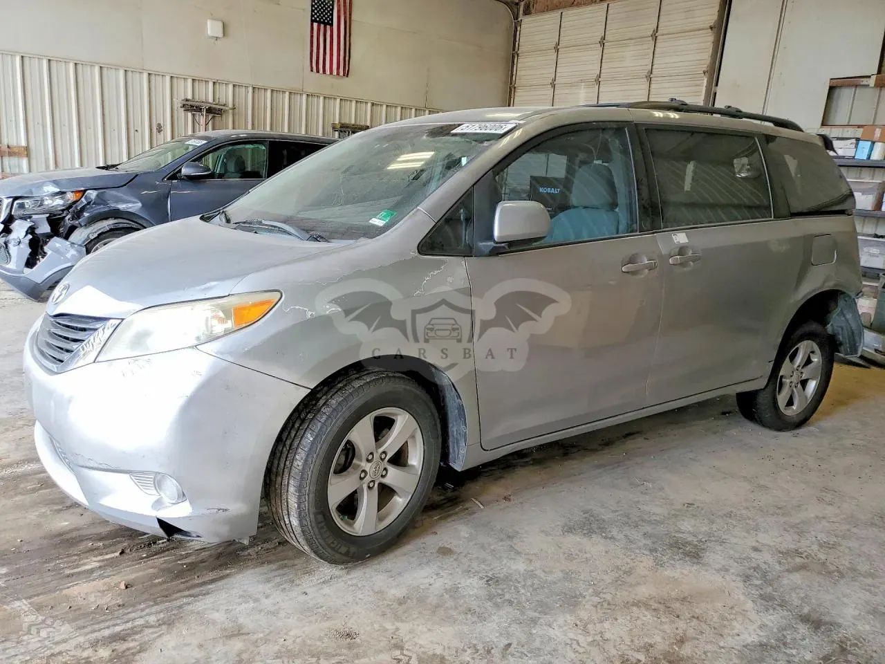 Toyota Sienna 3.5L 6 2011